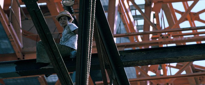 WorldBank_PHO23S13_Construction workers on scaffolding.jpg
